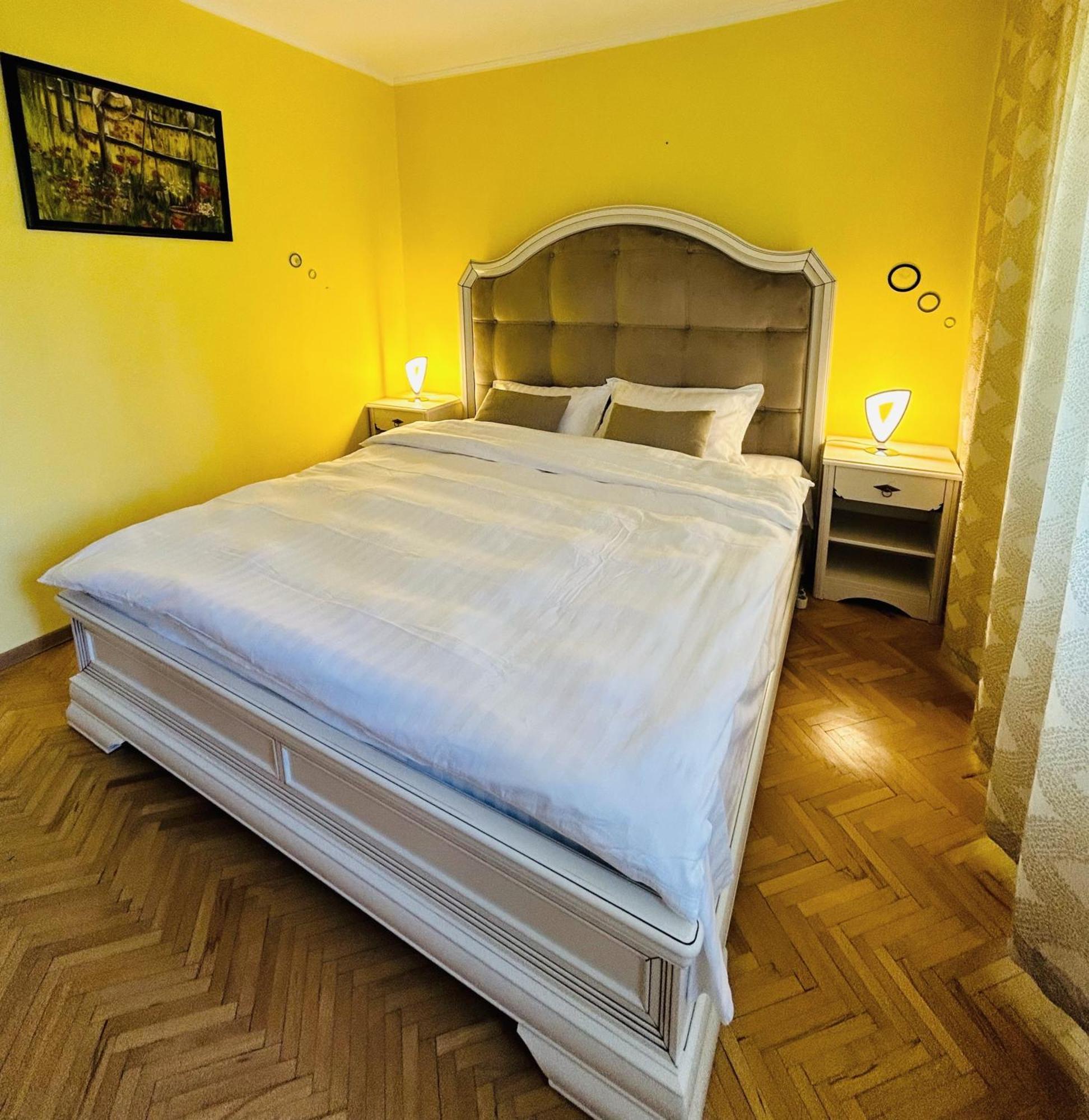 Apartment Palace Of Parliament Bucharest Exterior photo